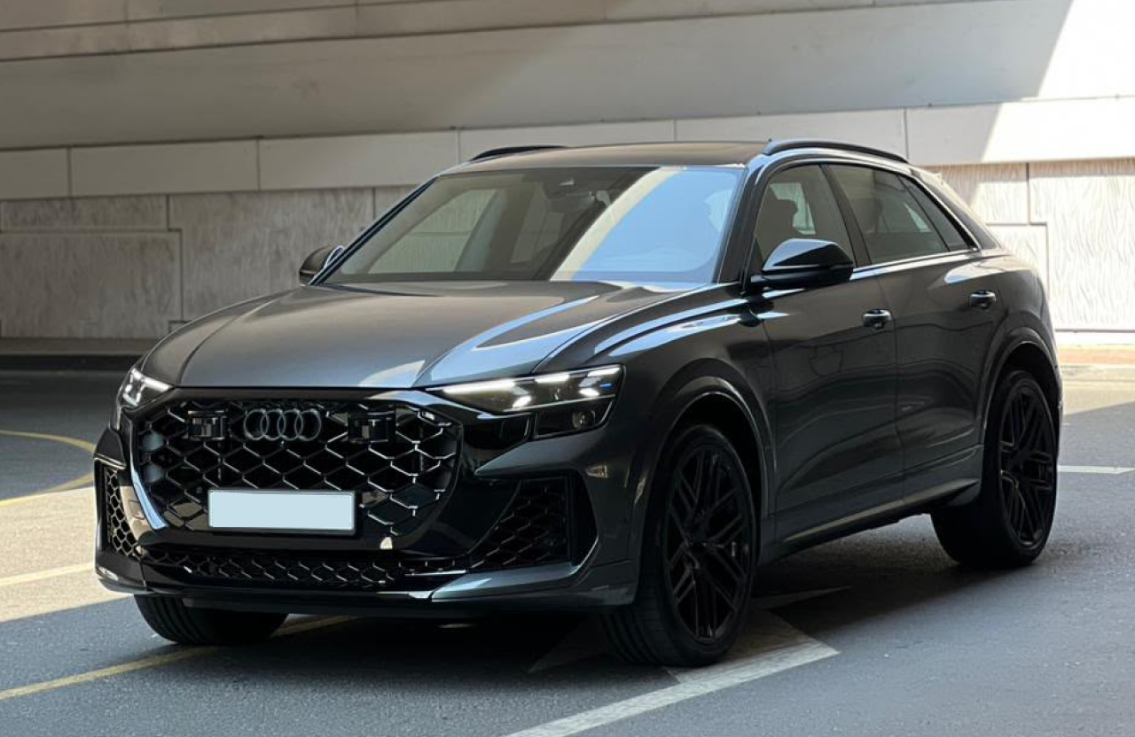 Audi RSQ8