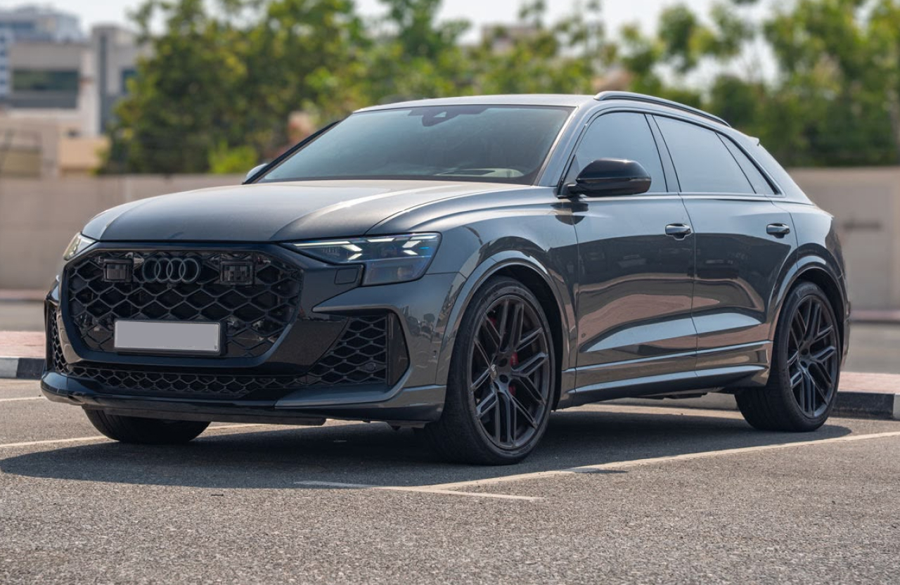 Audi RSQ8 — photo 2