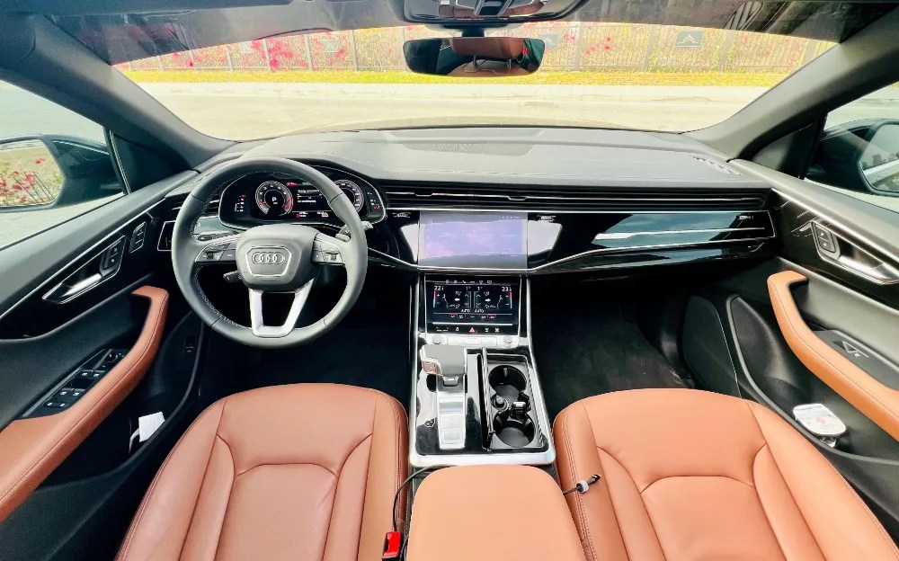 Audi Q8 — photo 2