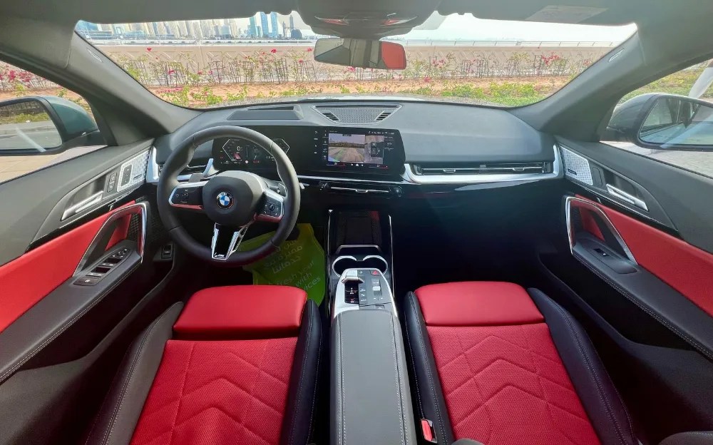 BMW X2 sDrive18i — photo 2