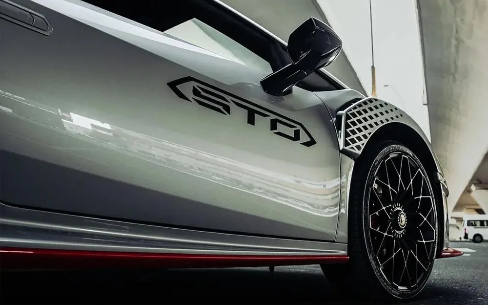 Lamborghini Huracan STO — photo 2